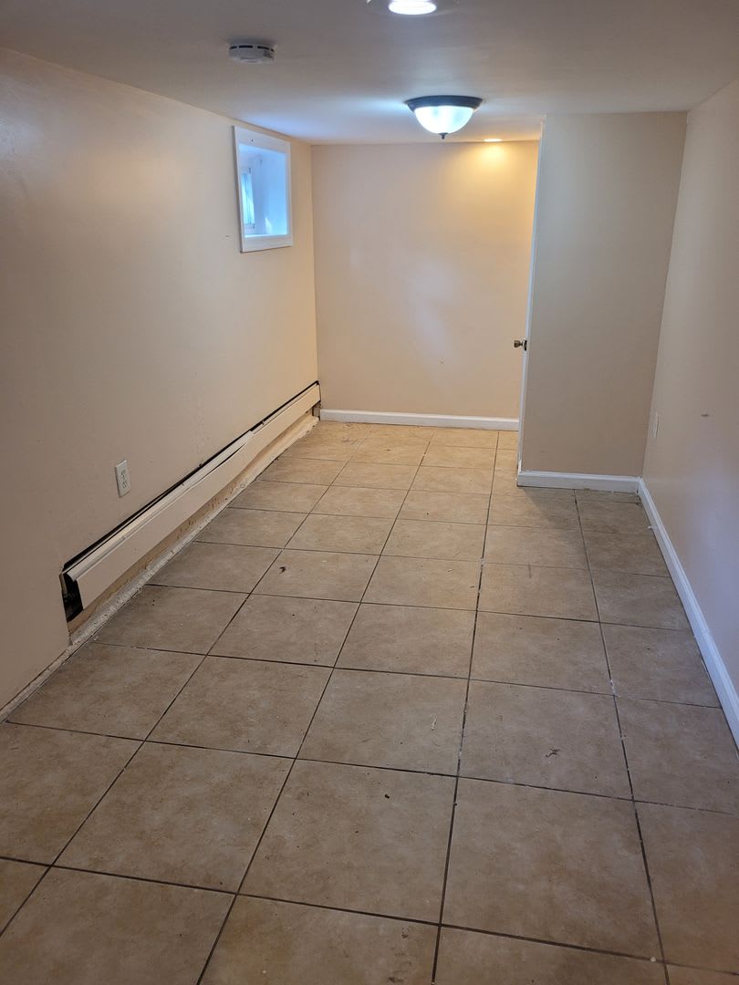 24 Valley St, Newark, NJ 07106 – photo 3