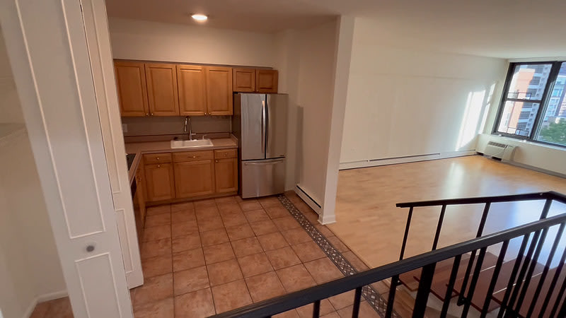 833 N Dearborn St – photo 2