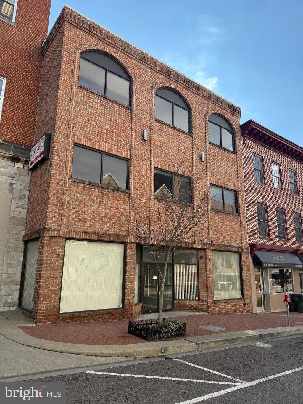 44 N POTOMAC Street – photo 1