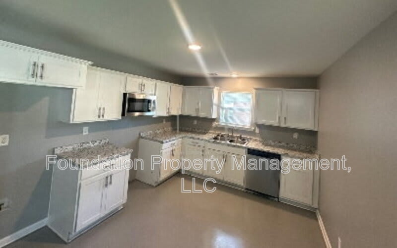 307 Harrell Street – photo 3
