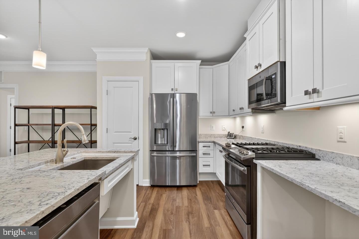 6101 FAIRVIEW FARM Drive – photo 2