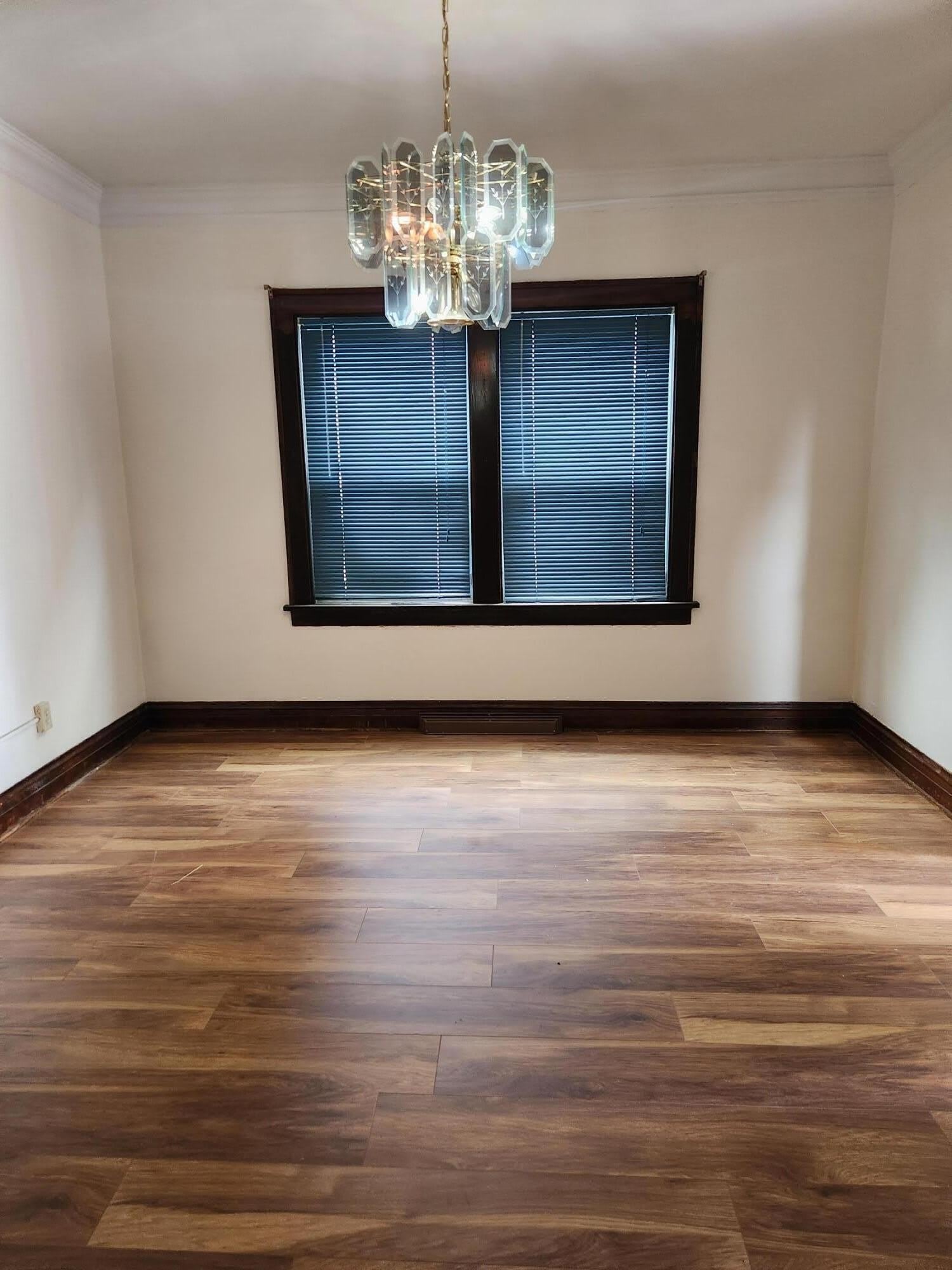 2025 W 4th Place – photo 1