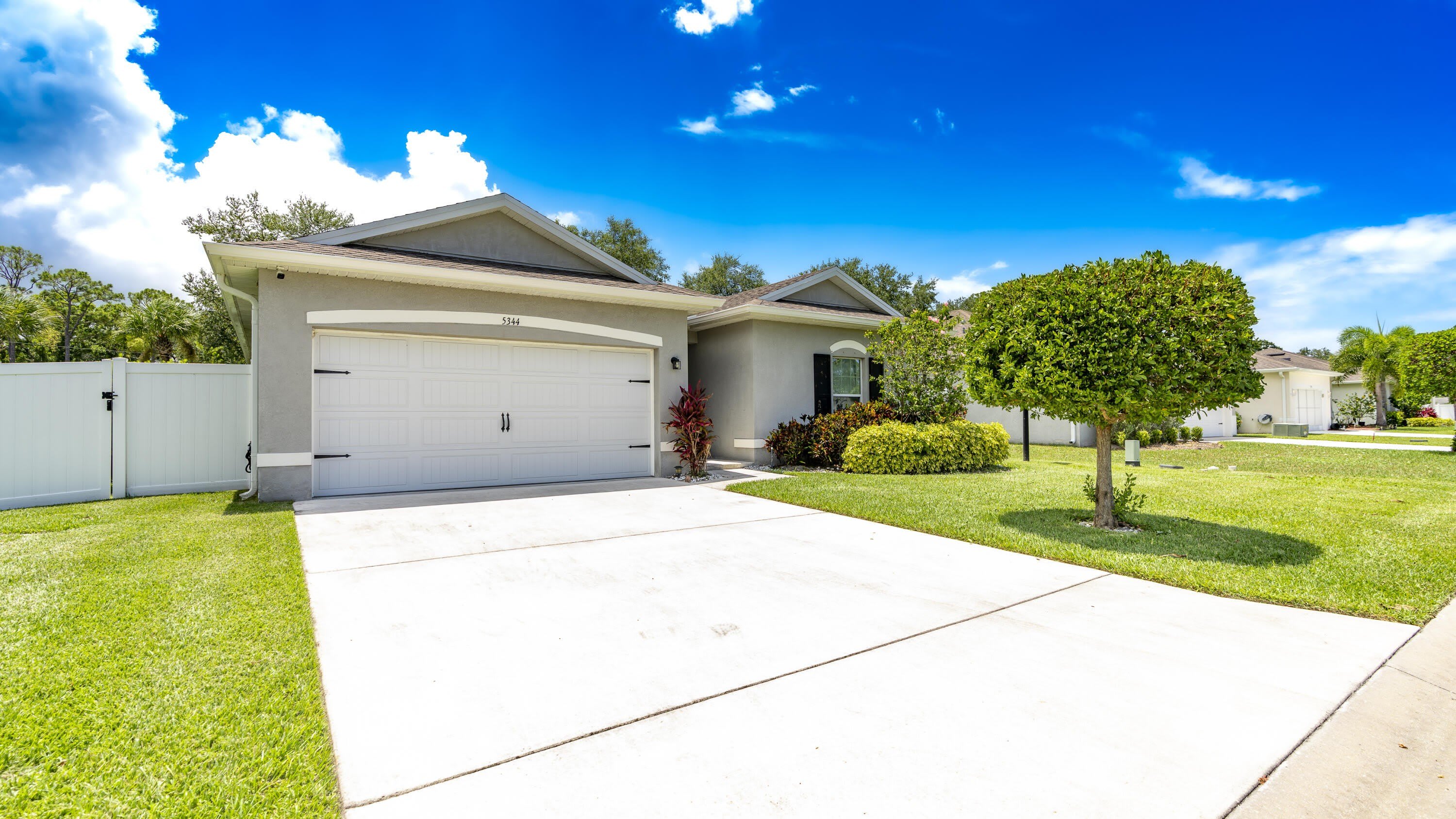 5344 Oakland Lake Circle – photo 1