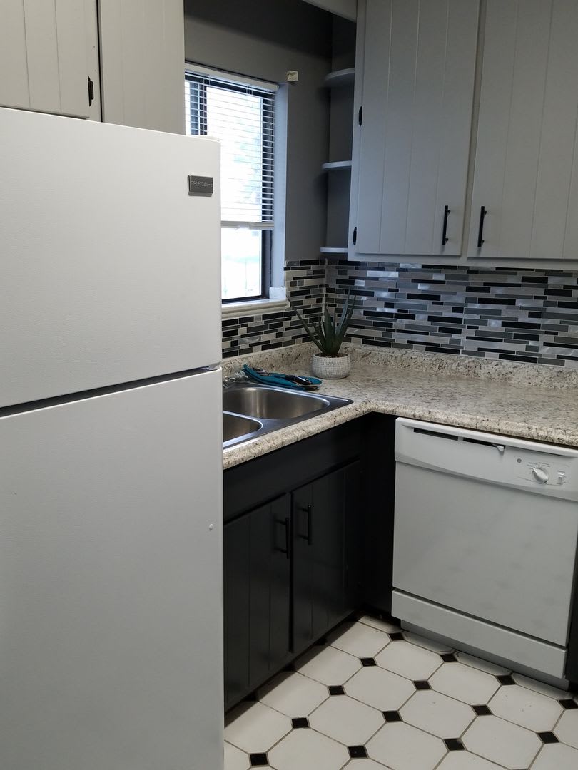 2bd 1.5ba Remodeled Townhouse w/ water views in Parker – photo 3