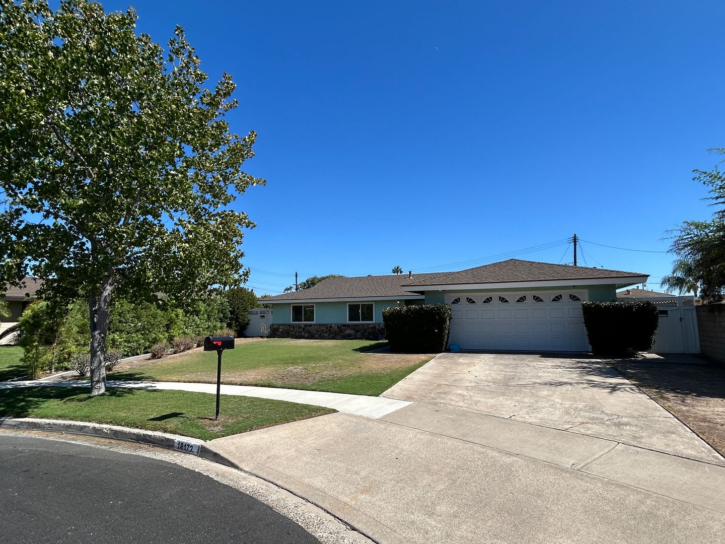 Beautifully Updated 4 Bed 2 Bath Ranch Style Pool Home in Tustin with Solar! – photo 1