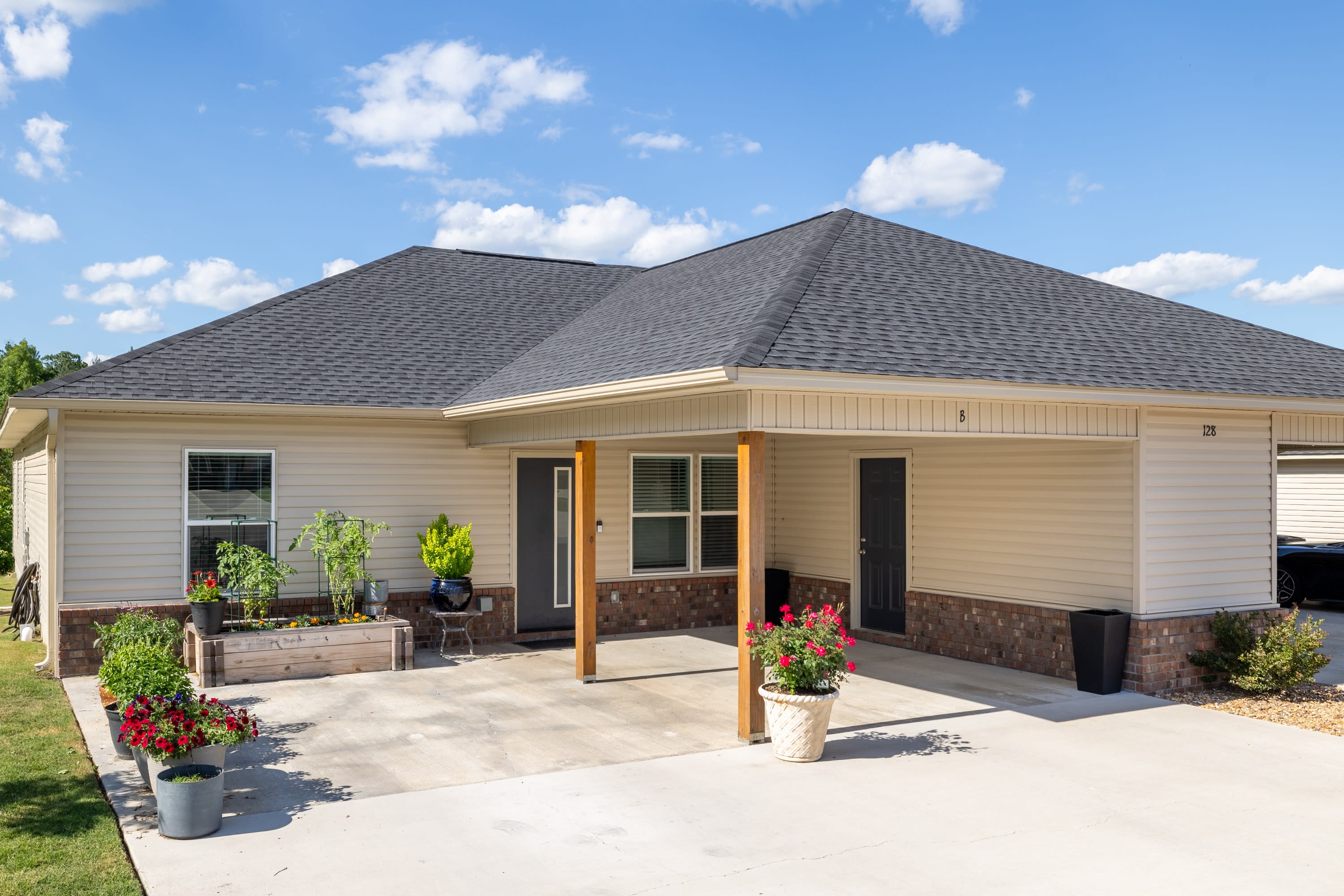 227 Clubhouse Circle – photo 1