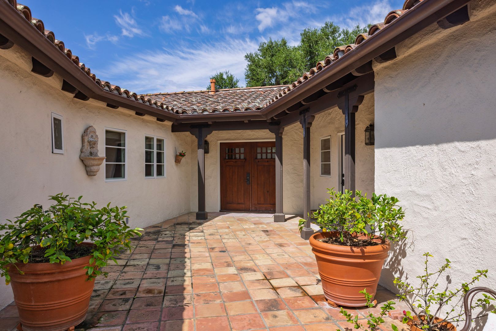 Experience the beauty and tranquility of Montecito living at “Casa Bella Monte! – photo 3
