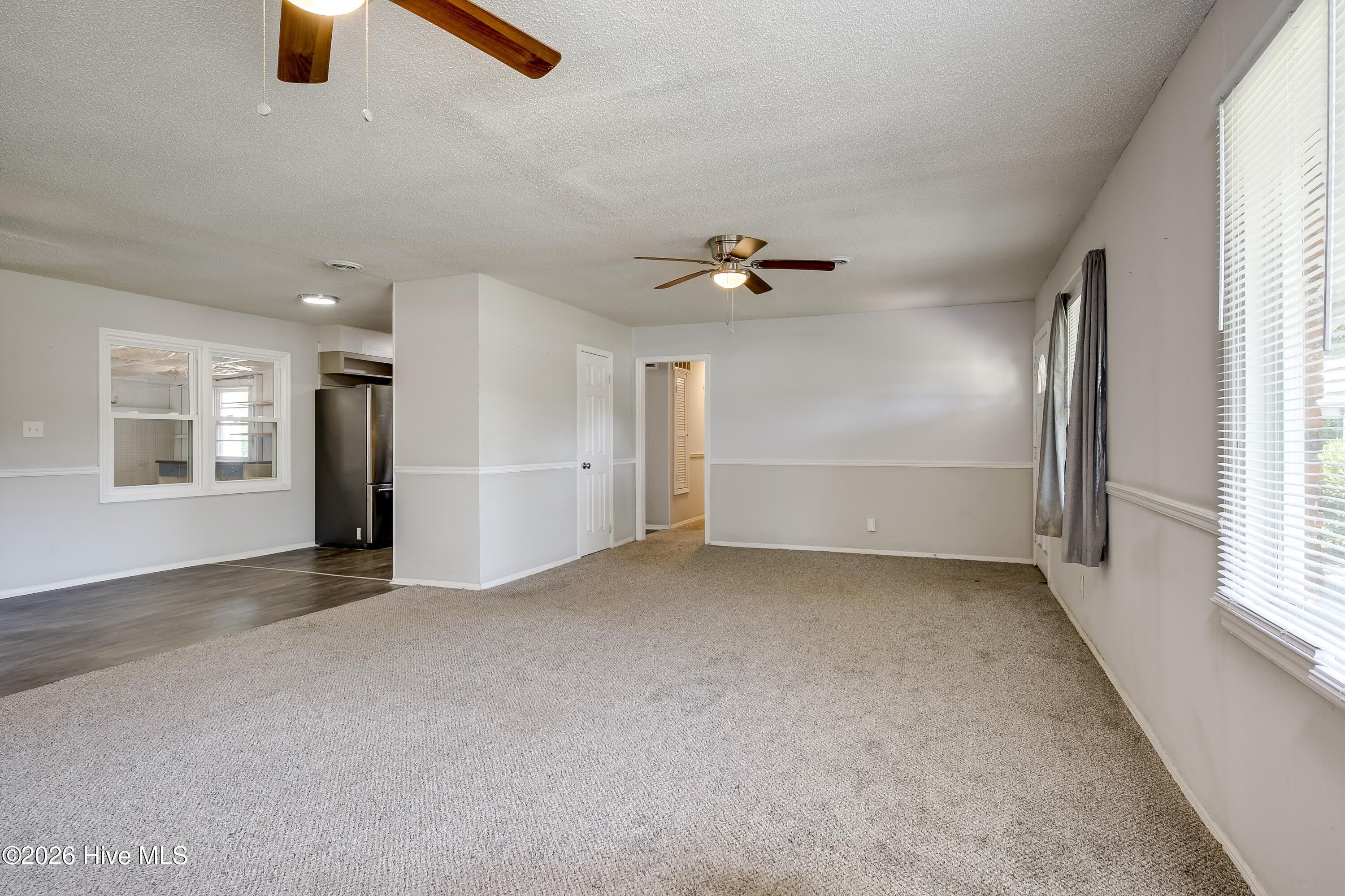 2107 Faircrest Avenue – photo 3
