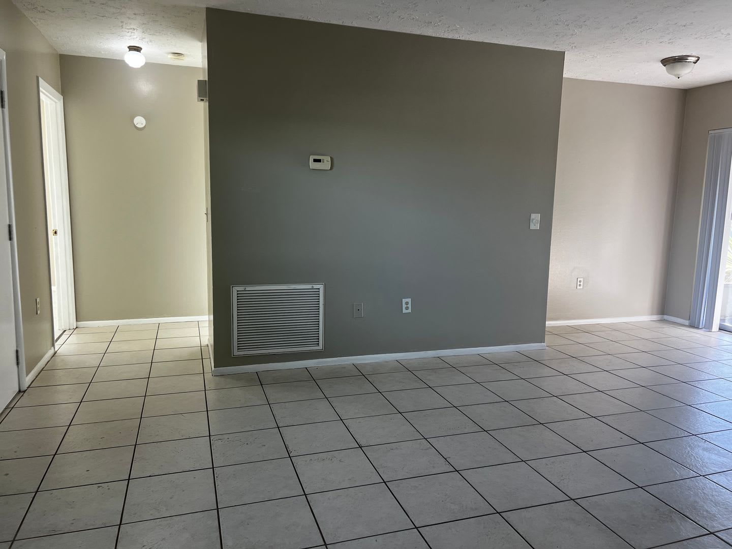 2BD/1BA/Single carport – photo 3