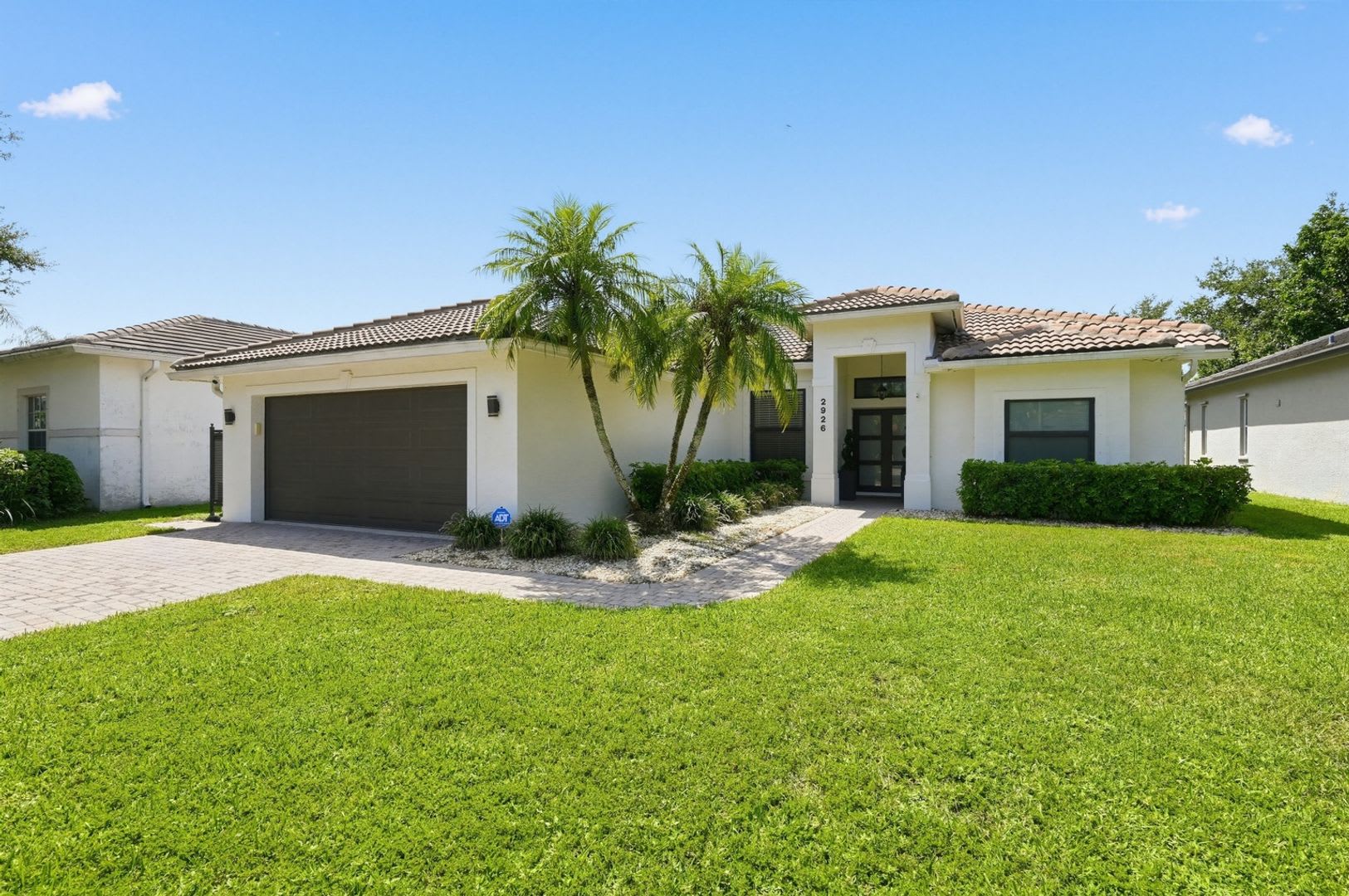 Stunning 4BR House in Naples – photo 2