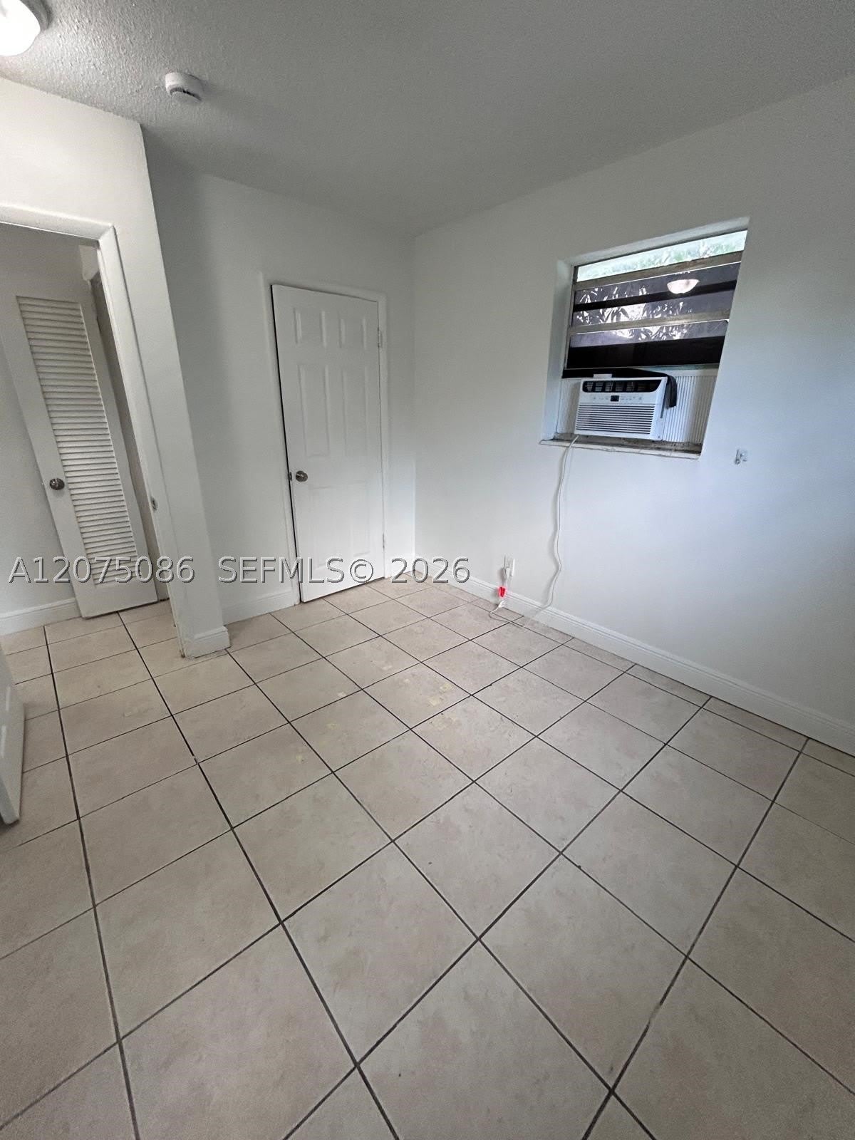 5727 Fletcher St – photo 2