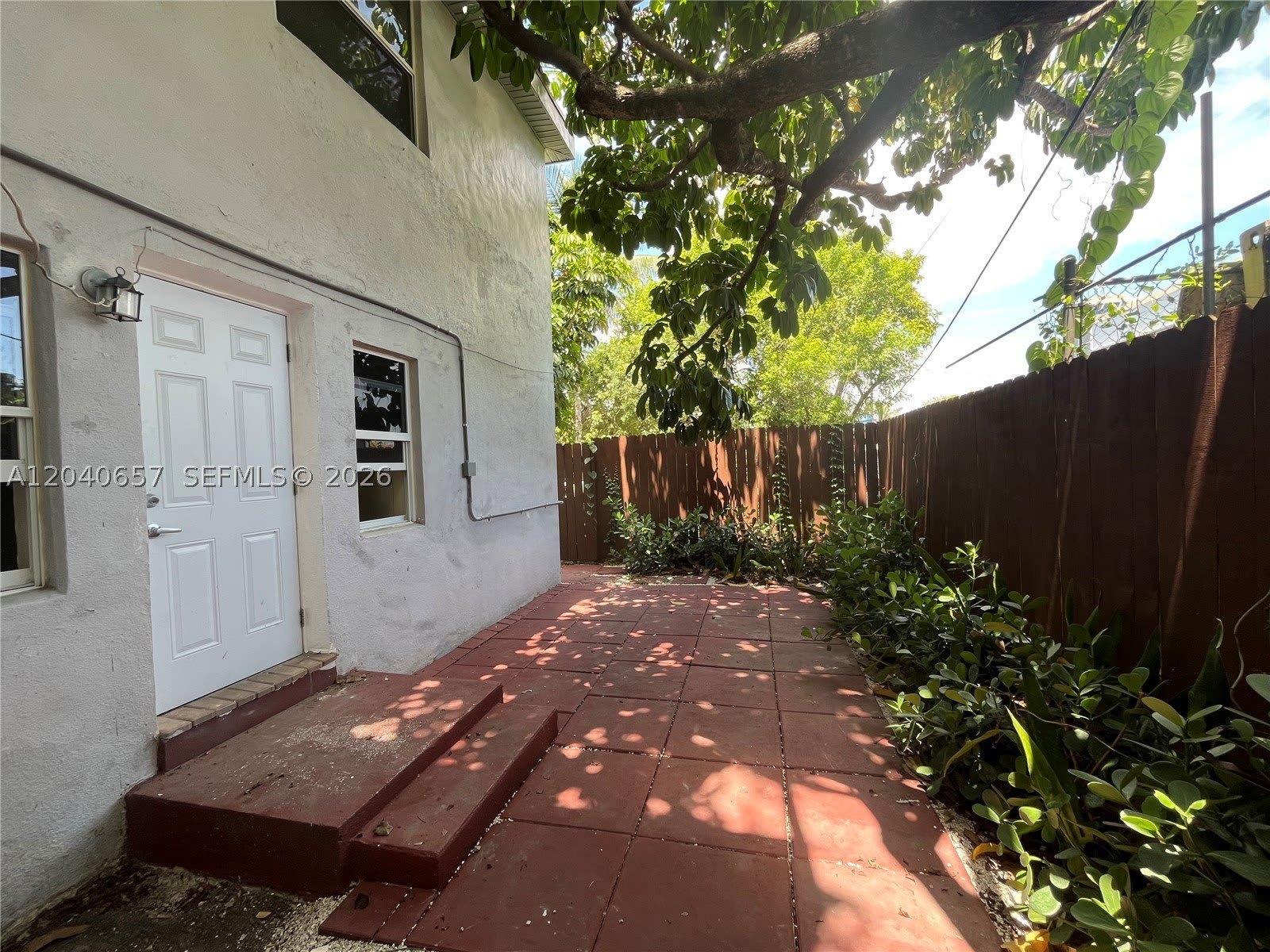 820 Sw 31St Ave – photo 2