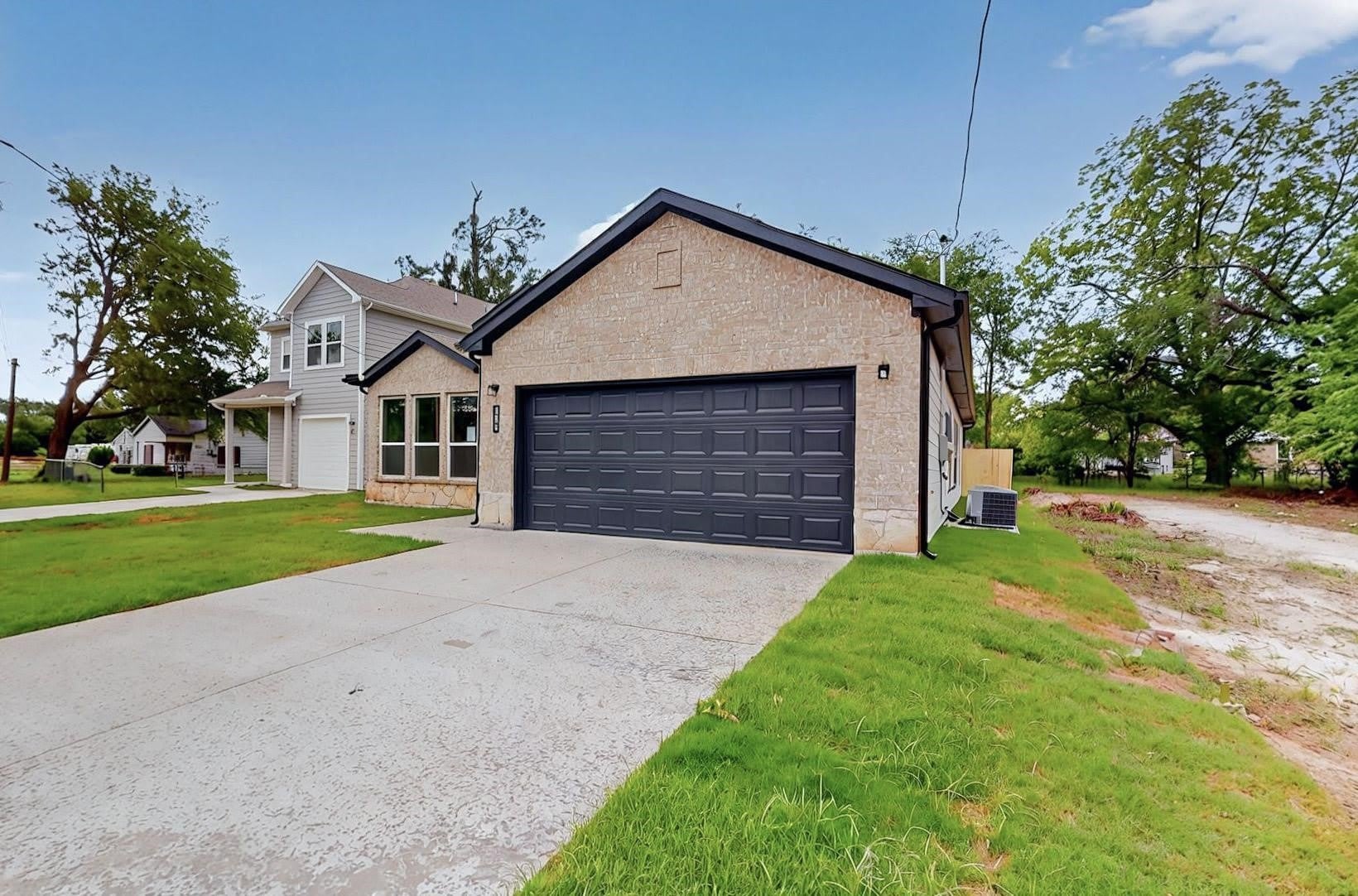 415 Martin Luther King Jr Street – photo 2