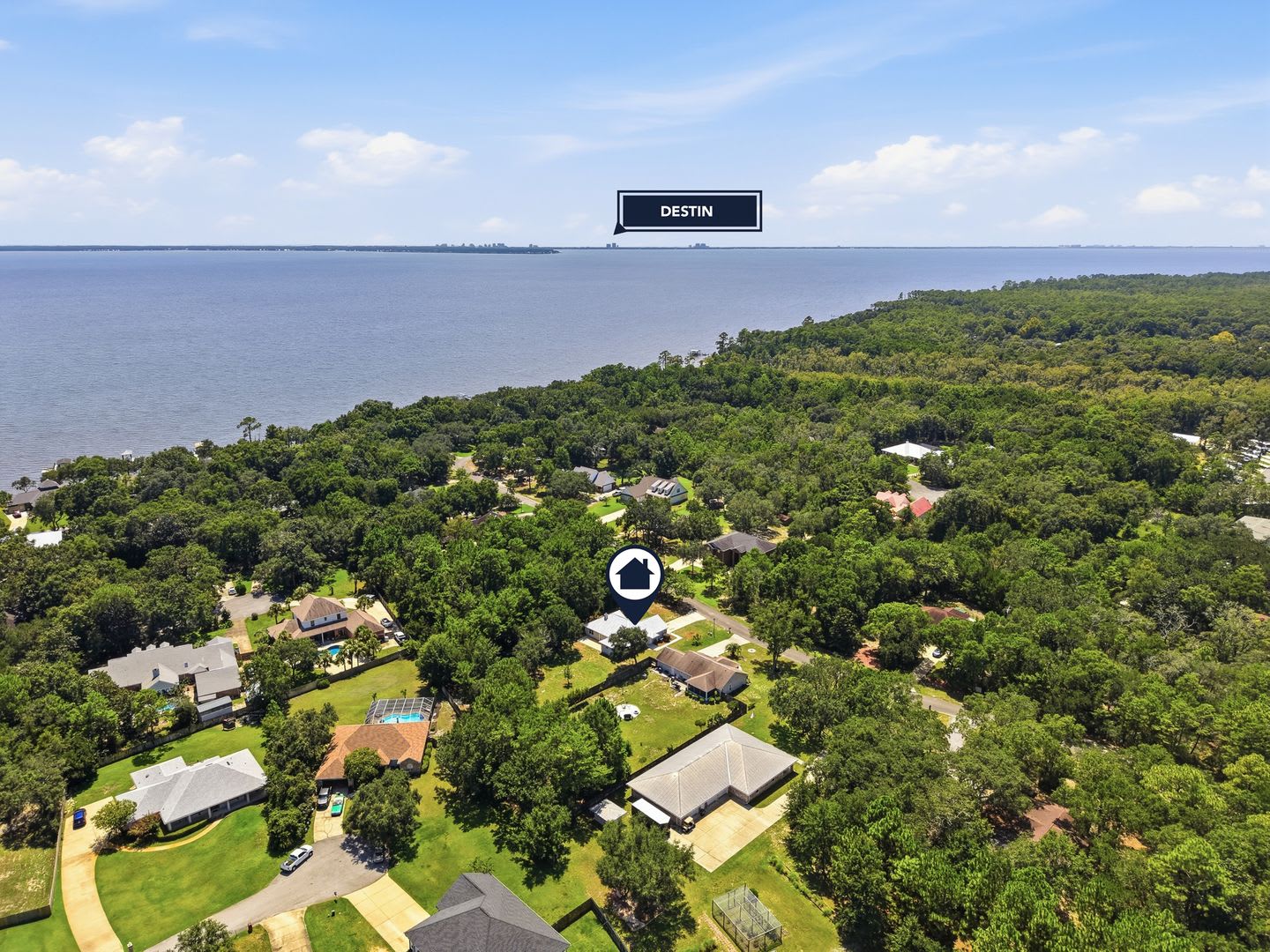 Spacious 3BR/2BA Home Near the Bay with Huge Fenced Backyard! – photo 3