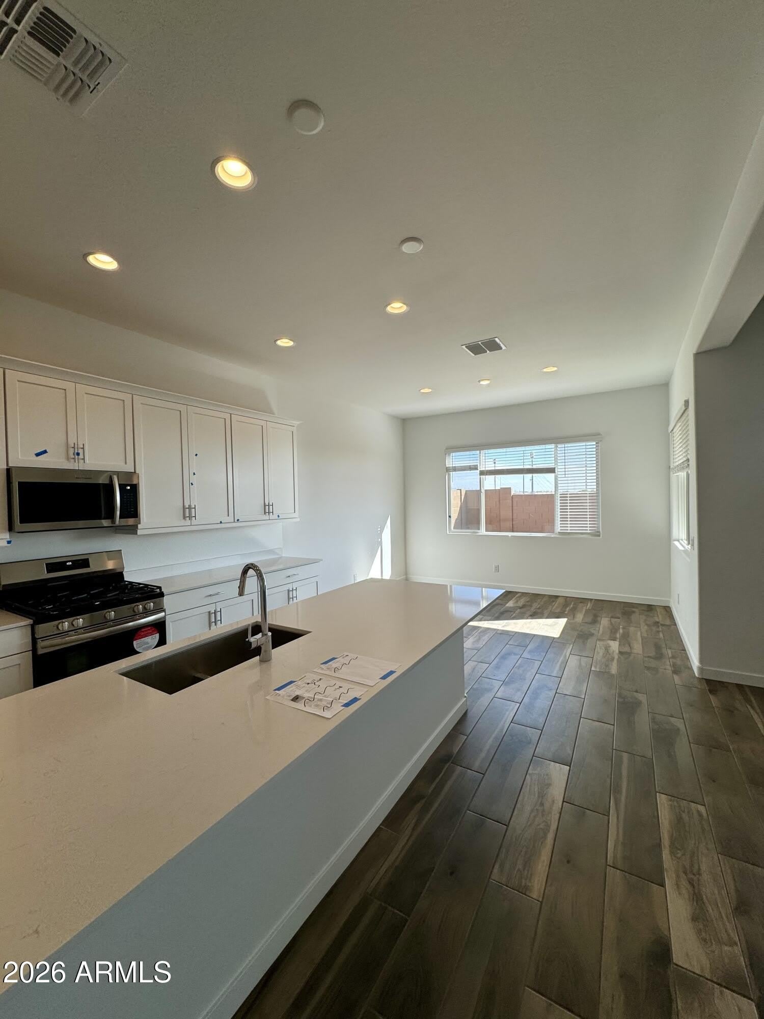 3173 W Peak View Road – photo 4