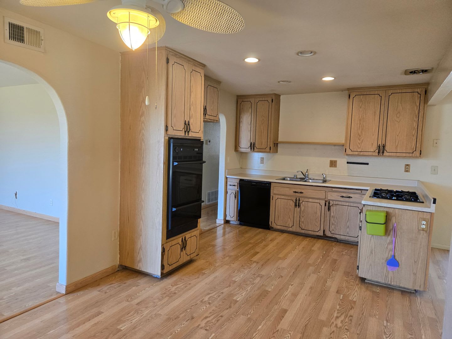 Sun Filled Santee Home On A Quiet Cul De Sac Available Immediately – photo 4