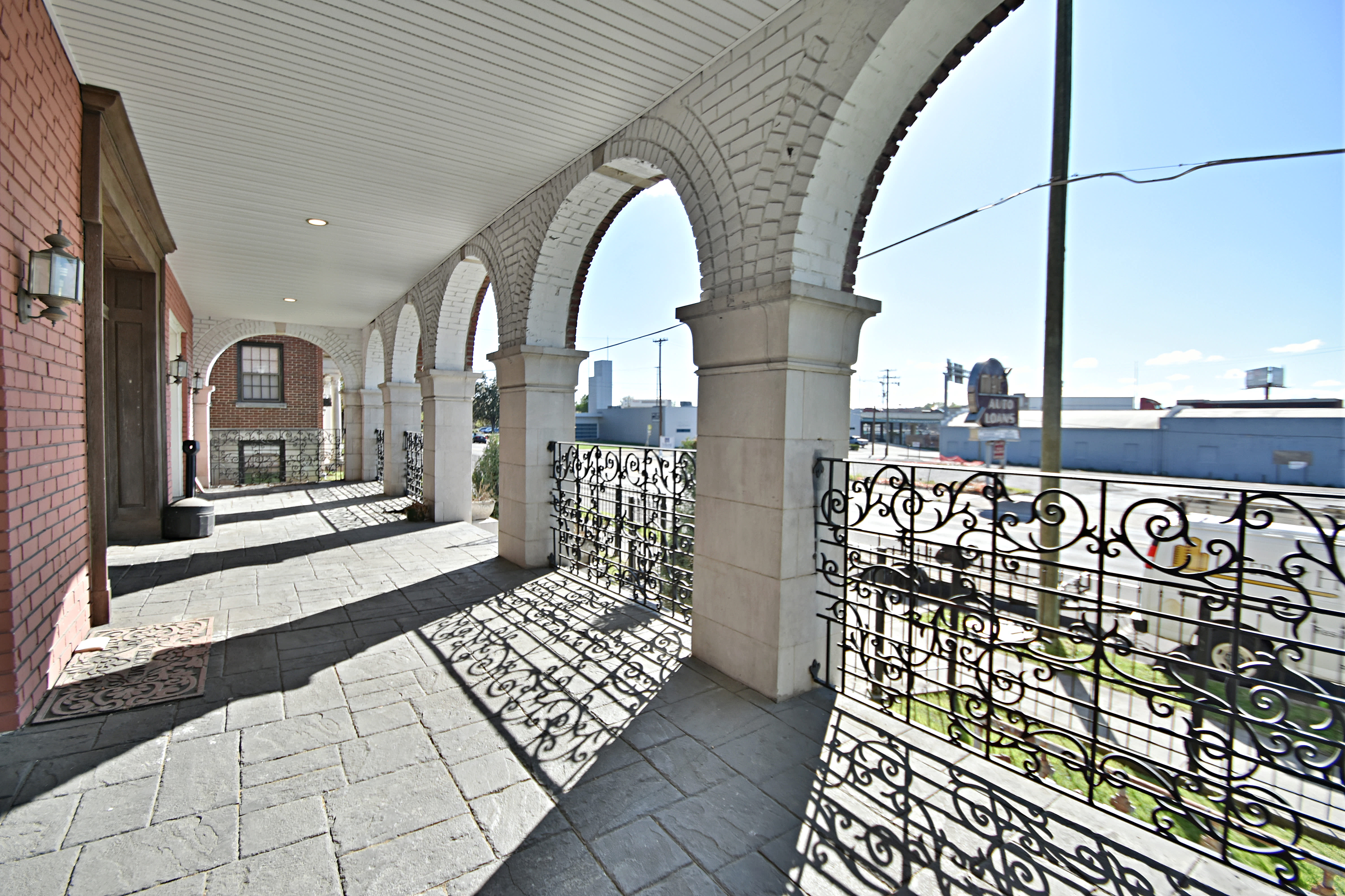 209 West Fifth Avenue – photo 2