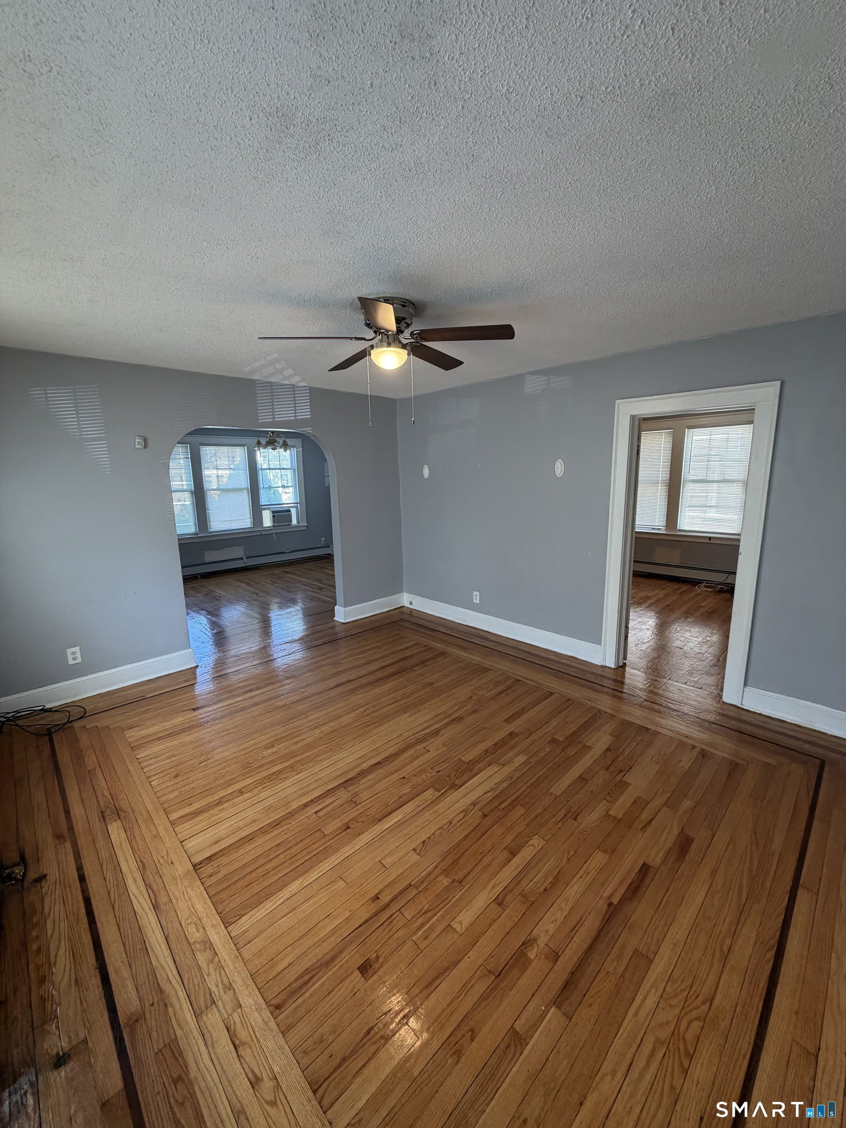257 Sheffield Avenue – photo 4