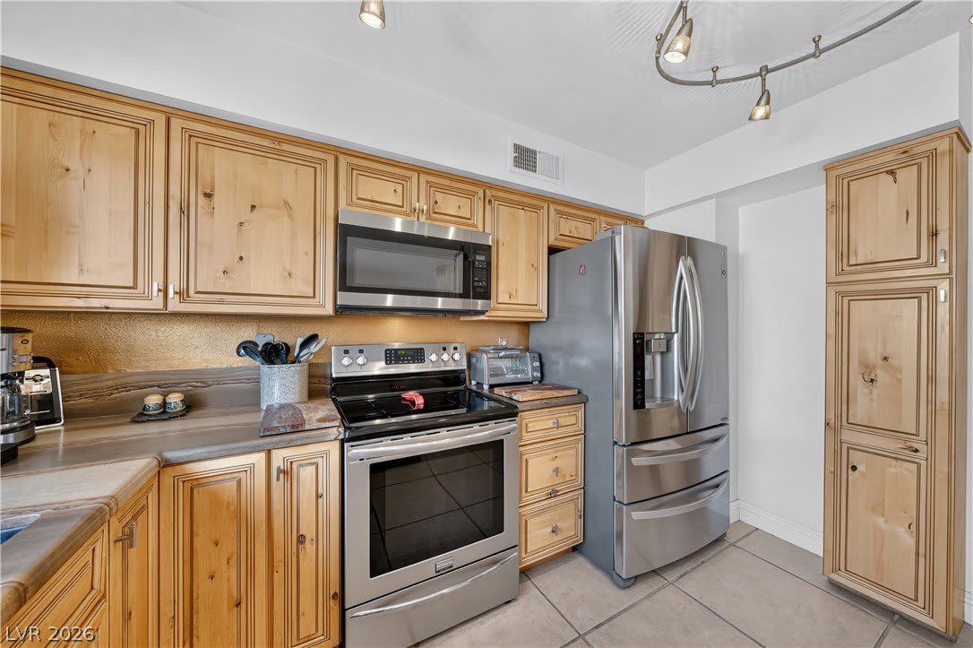 3209 Kinsale Court – photo 3