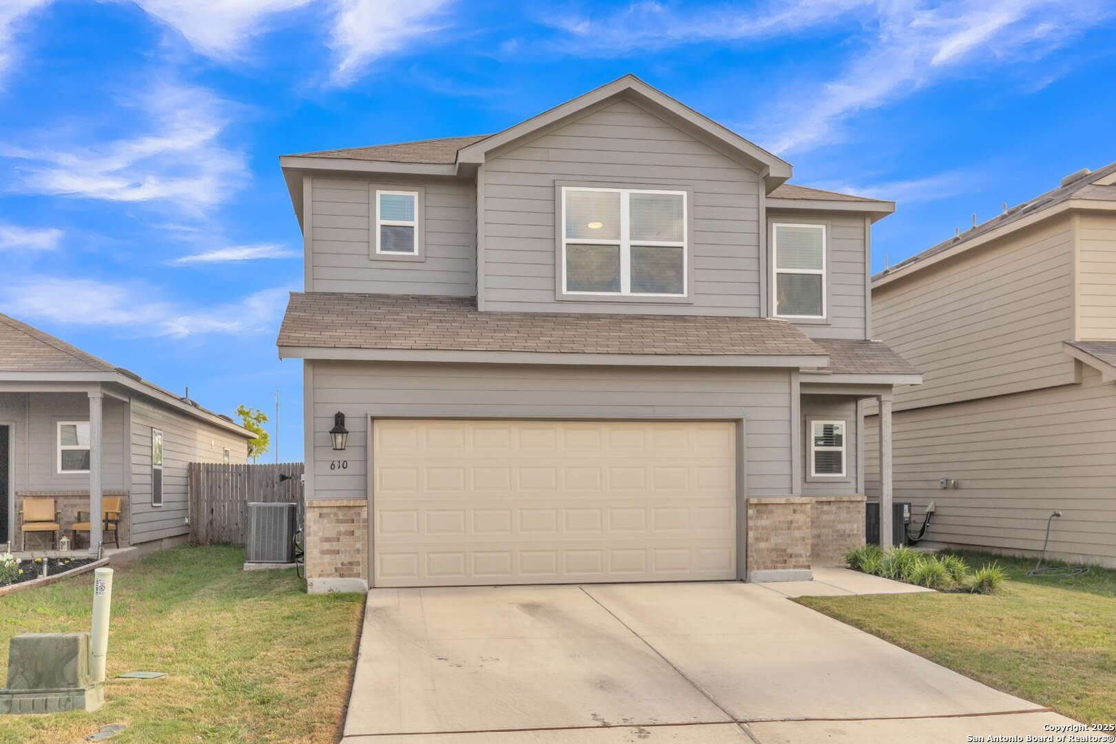 610 Pleasanton Way – photo 2