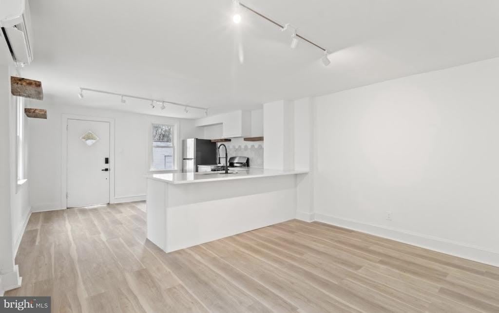 715 E HAVERFORD ROAD – photo 4