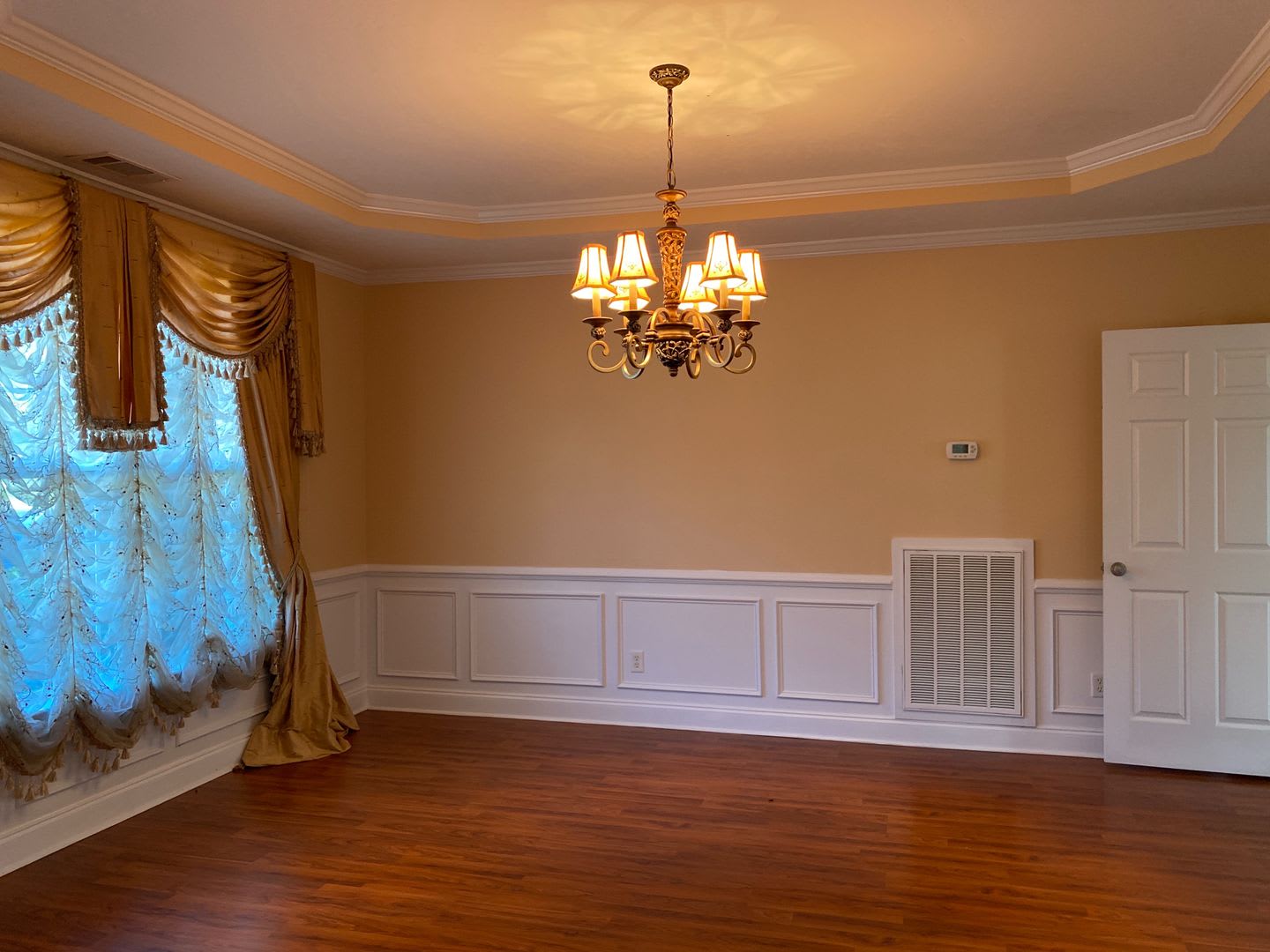 1002 Dorset Lane in the Highgrove Community – photo 3