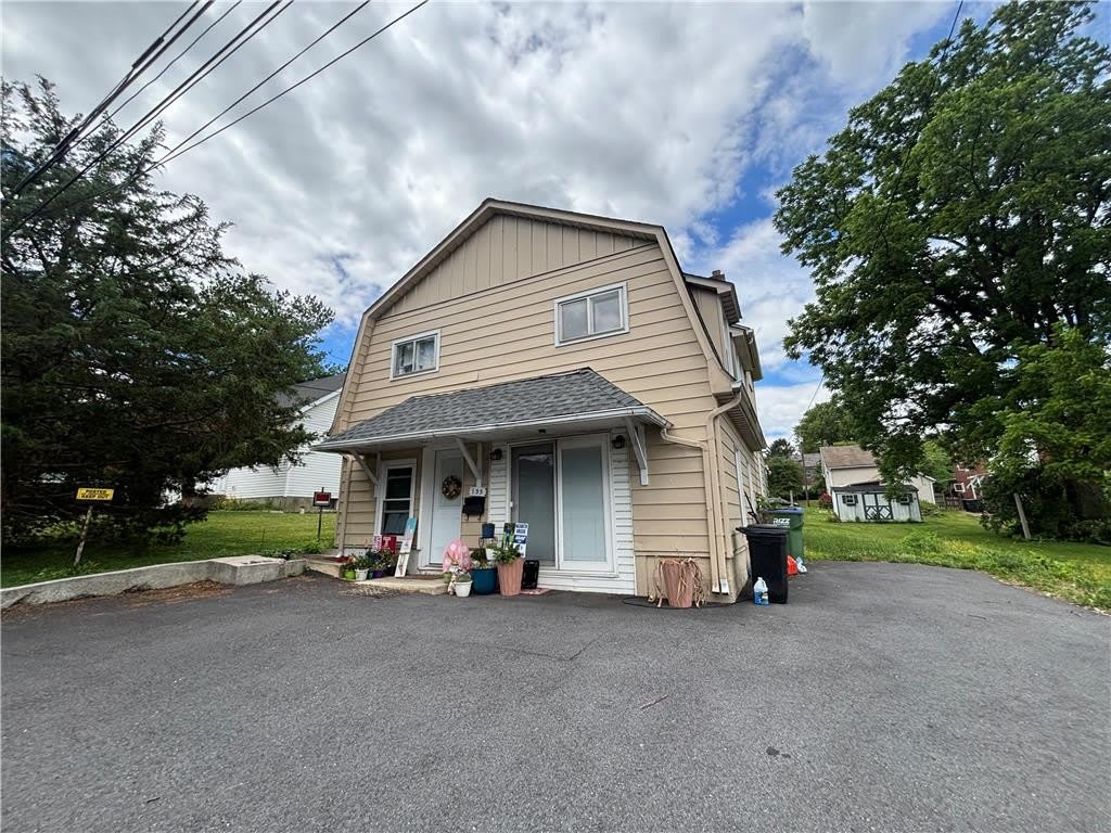 135 N Cedar Street – photo 1