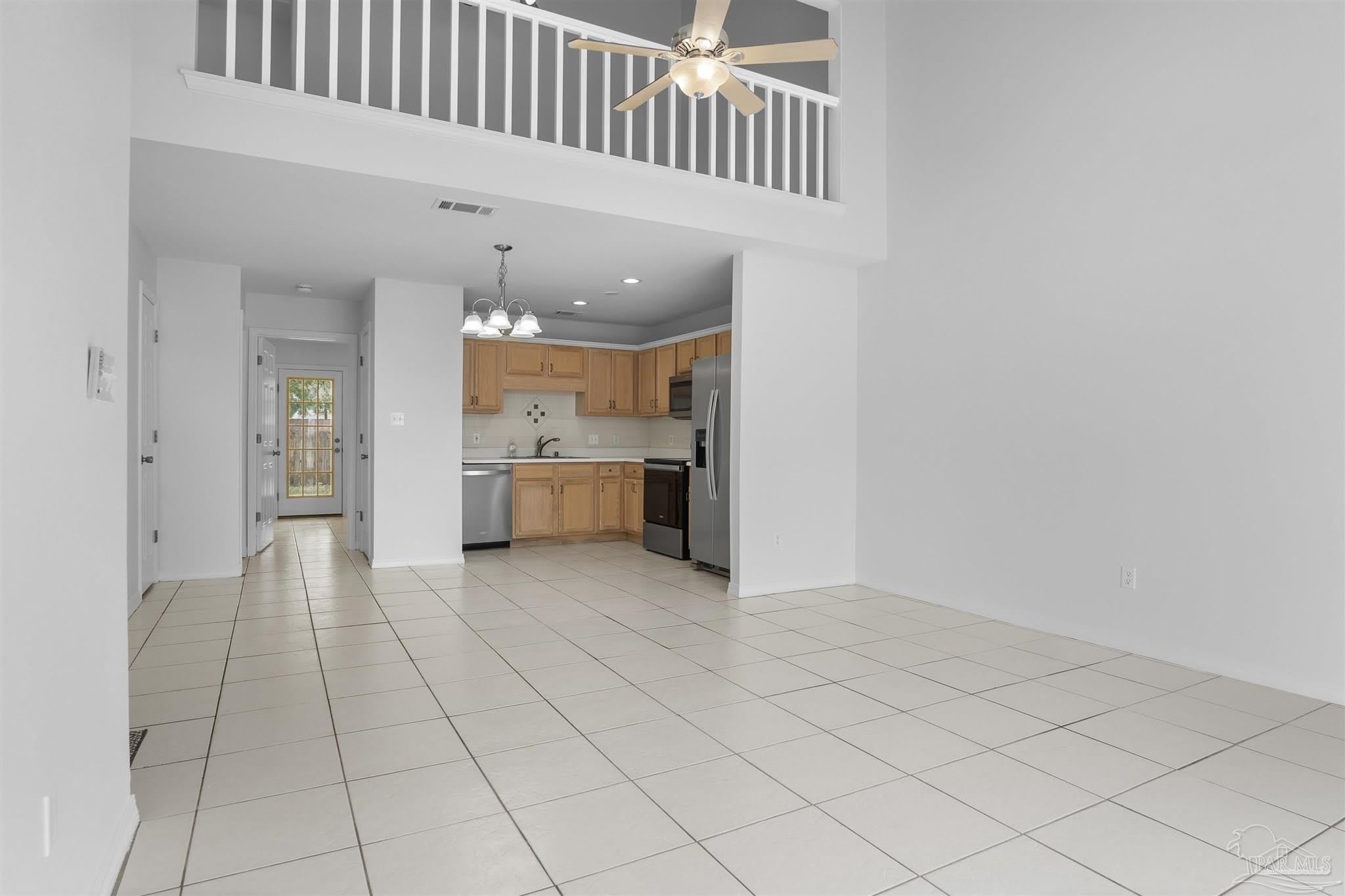1356 Redwood Ln – photo 5
