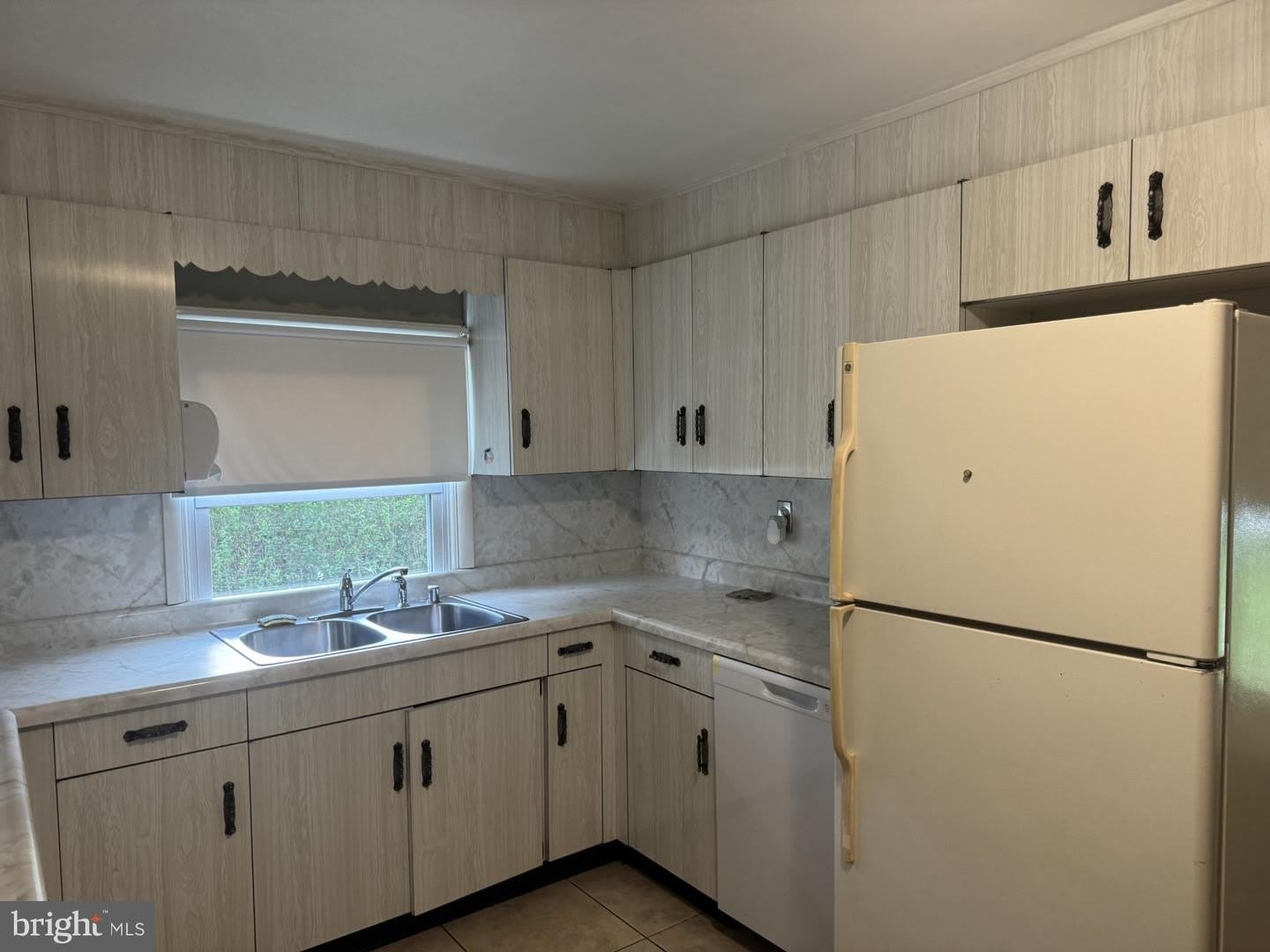 508 WARREN RD – photo 5