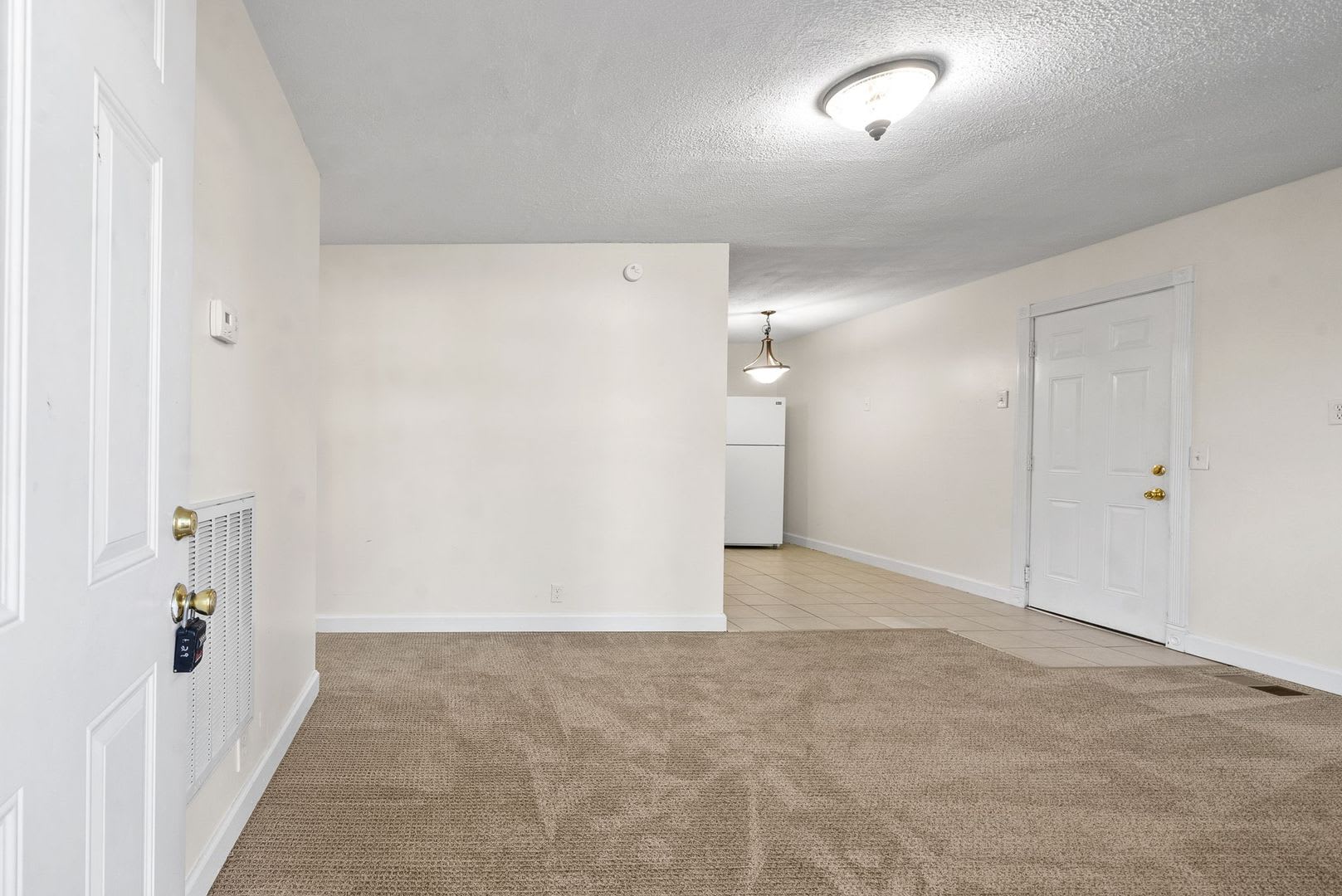 3 Bedroom Pet Friendly Home For Rent Close To Post – photo 3
