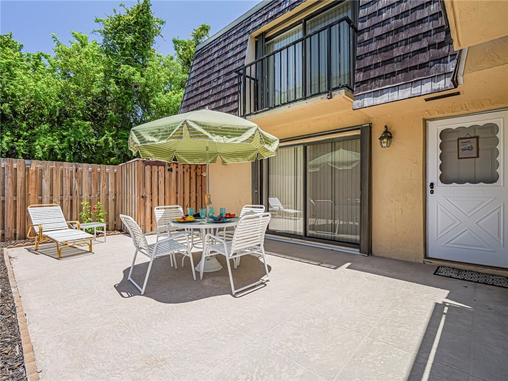 340 S Waverly Place – photo 4