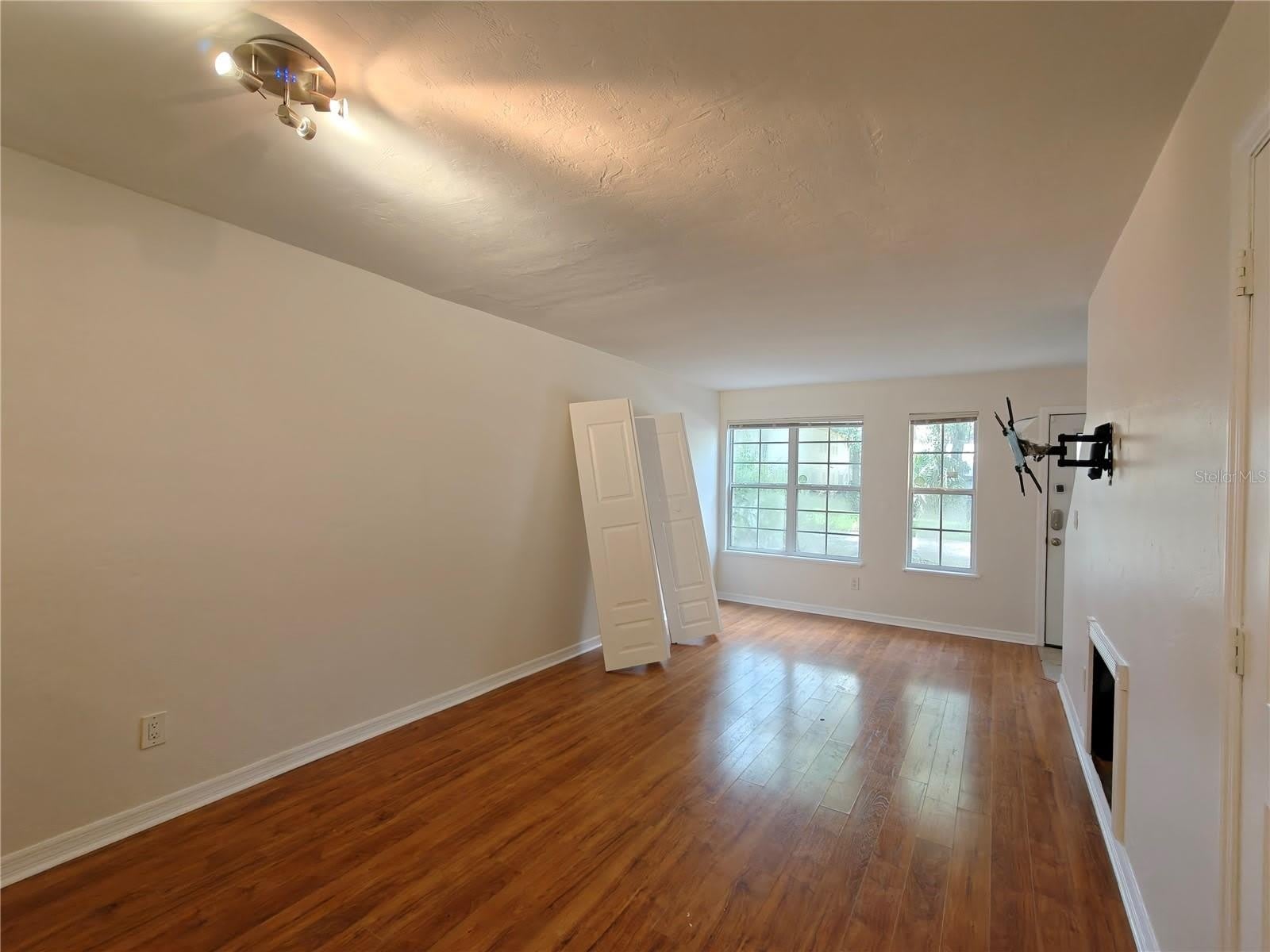 620 Sw 10Th Lane – photo 3