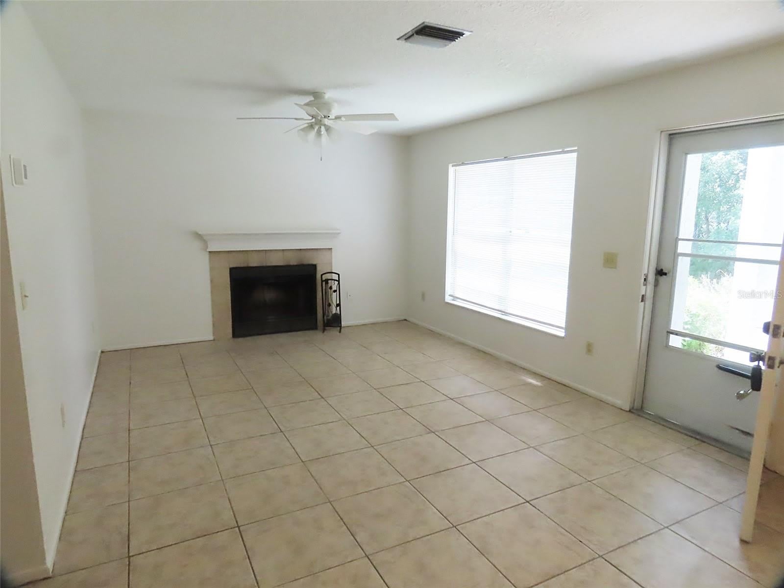 104 NORTHLAKE Drive – photo 3