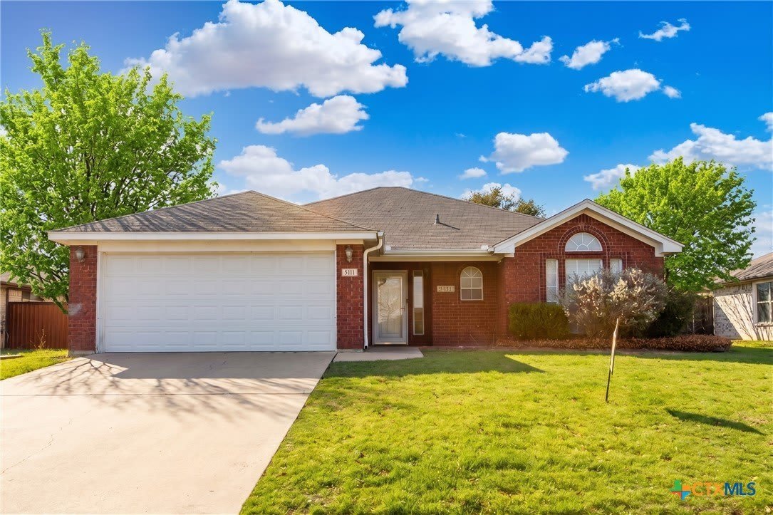 5211 James Loop – photo 1
