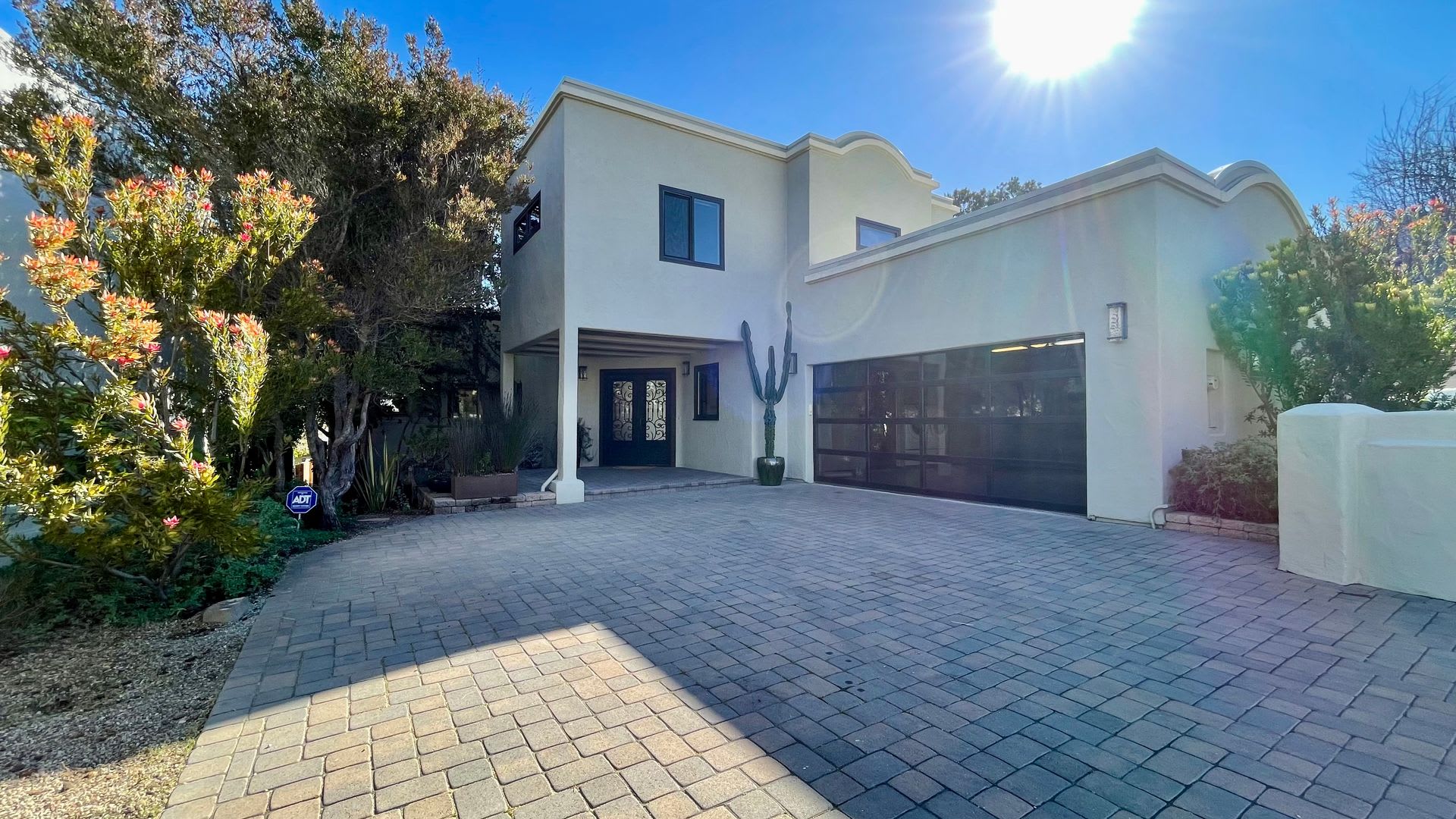 Modern, Updated 3-Bedroom Home in Stoneridge with Air Conditioning – photo 1