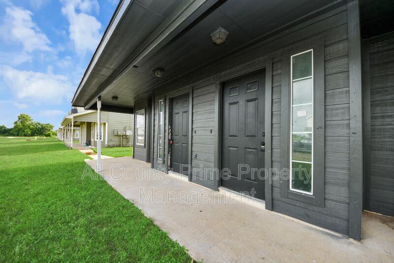 23366 High Point St – photo 2