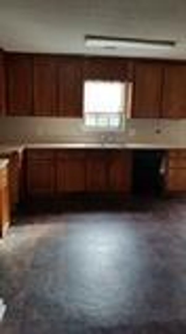 Coming Soon: Newly Renovated Cozy & Spacious 3 Bedroom Home with Garage and Private Backyard – photo 4