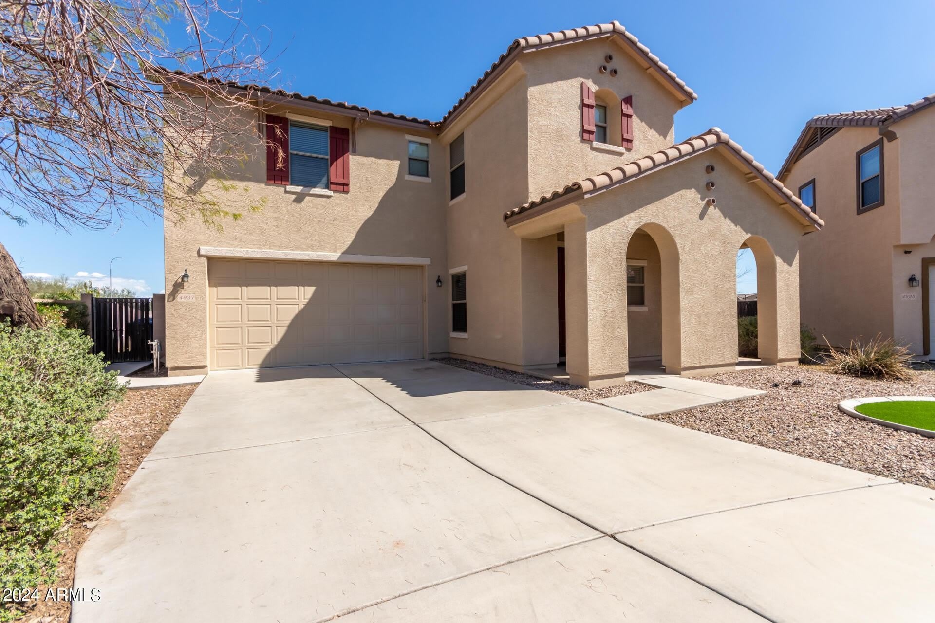 4937 N 108th Avenue – photo 2