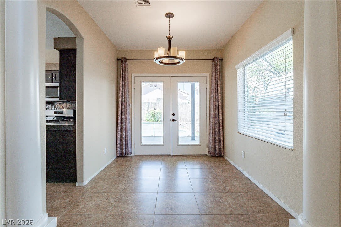 8791 Arawana Place – photo 3