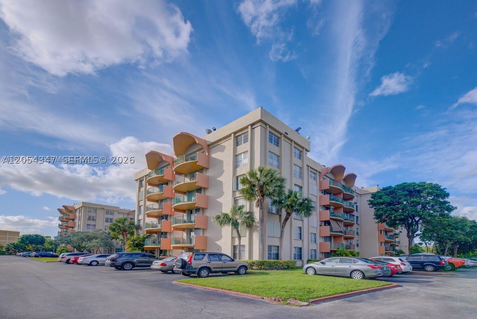 9320 Fontainebleau Blvd – photo 2