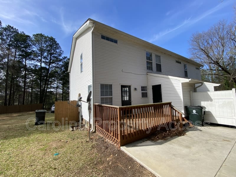 505 Avent Ferry Road – photo 4