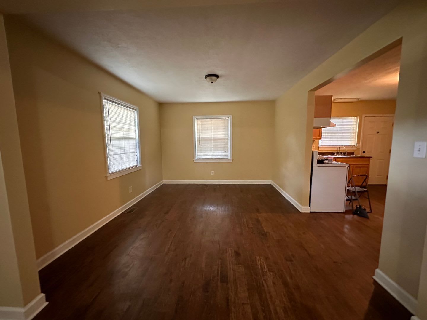 Charming 2-Bedroom Home in Maryville City – photo 5