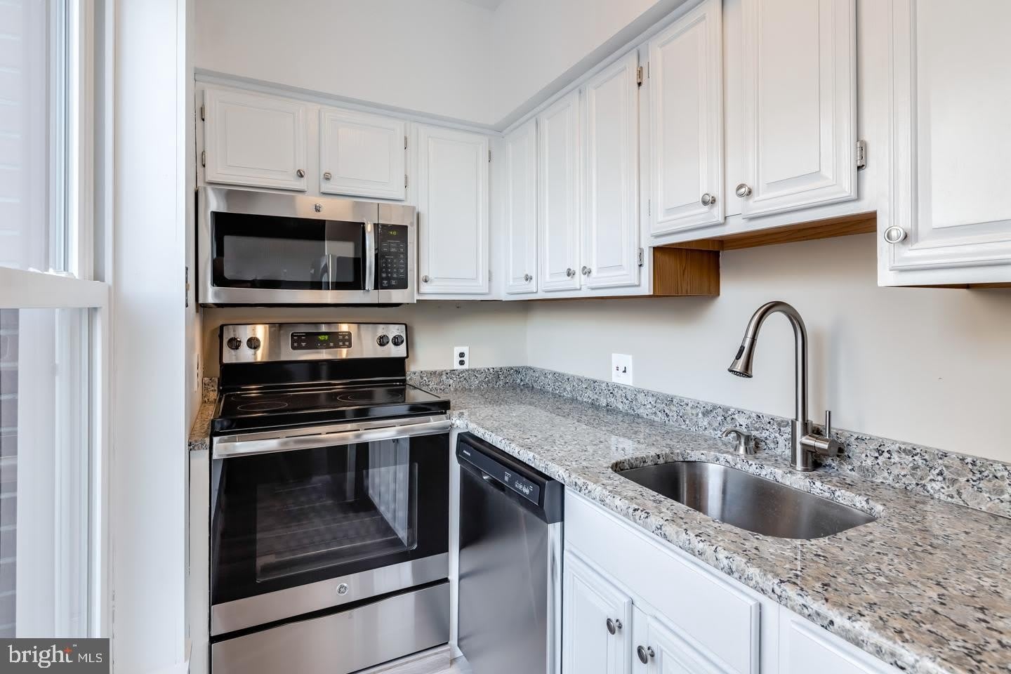 234 N 3RD Street – photo 3
