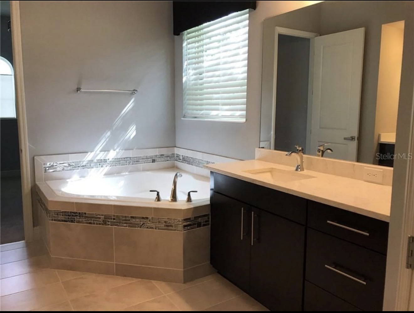 2323 Brickell Place – photo 1