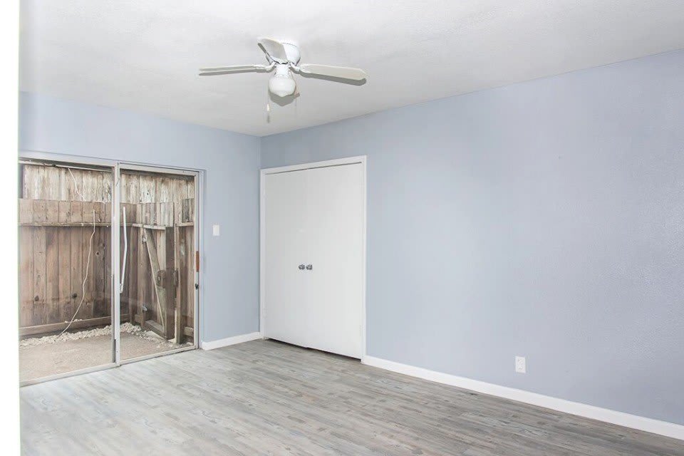 5826 S Alameda Street – photo 2
