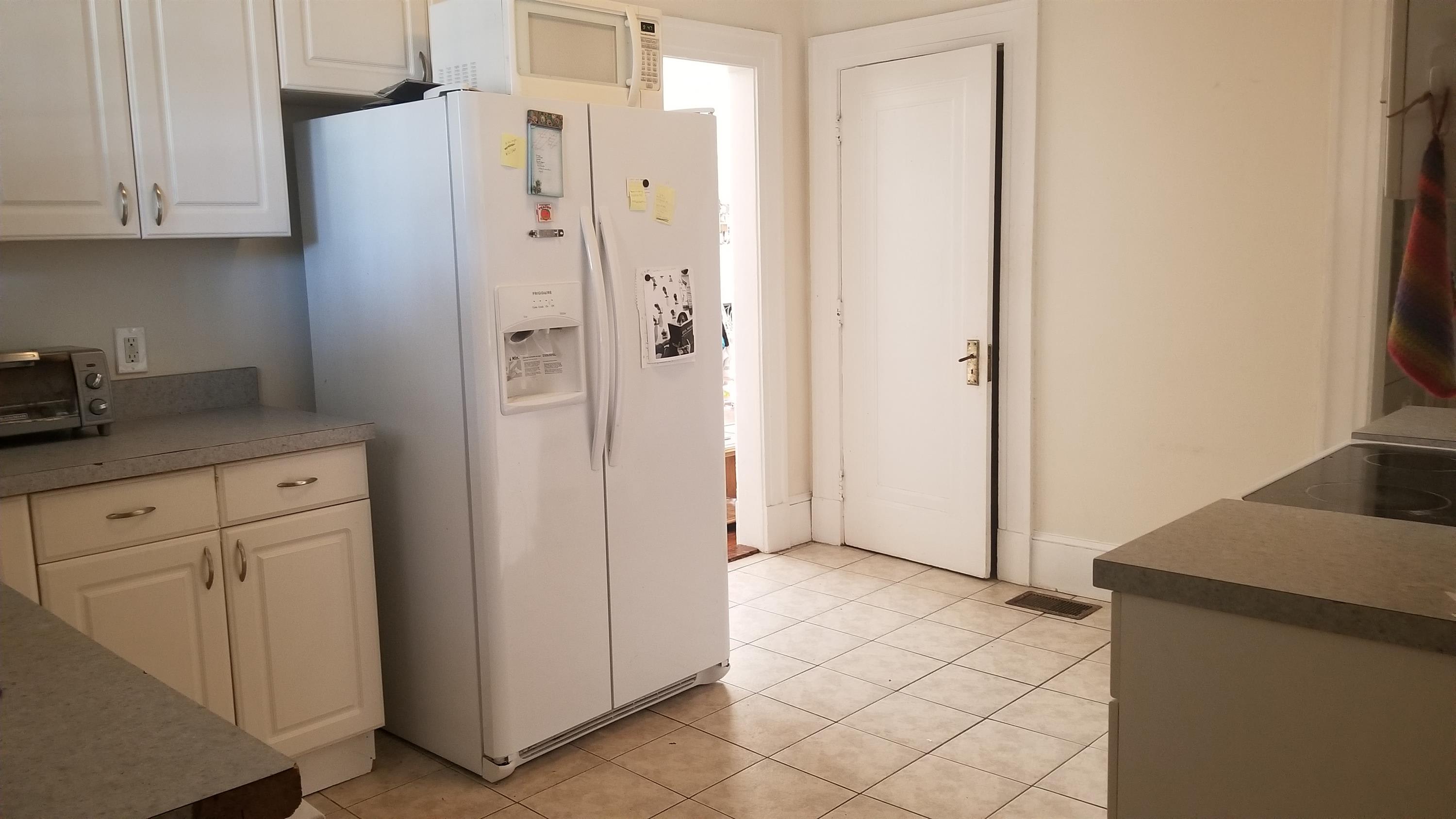 402 East Victory Drive 1 – photo 2
