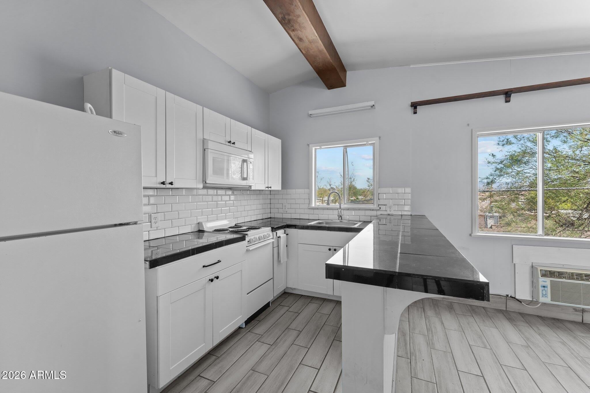 692 W Wickenburg Way – photo 4
