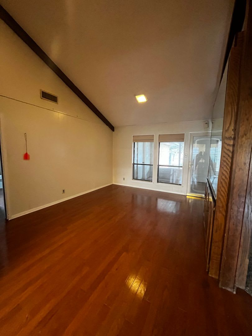 SPACIOUS 4 bedroom 3 bath home in COLLEGE HILLS SOUTH COMING SOON! – photo 3
