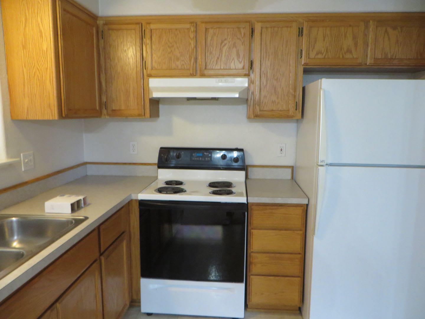 Nice 3 Bedroom Home in Green! – photo 5