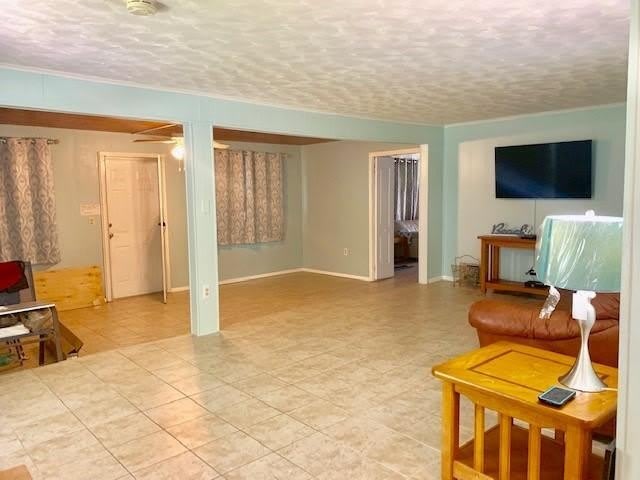 579 Beach Road – photo 4